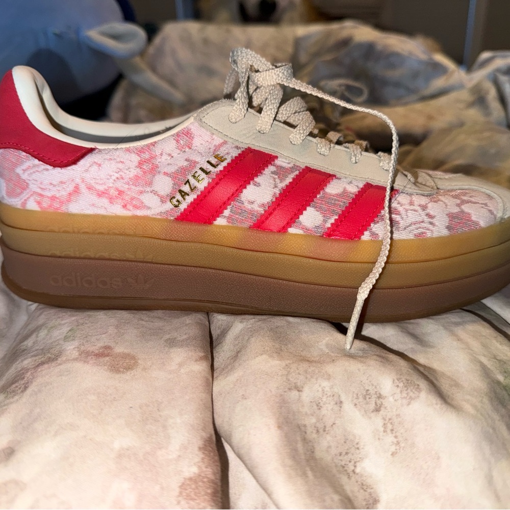 GAZELLE BOLD X LIBERTY LONDON SHOES